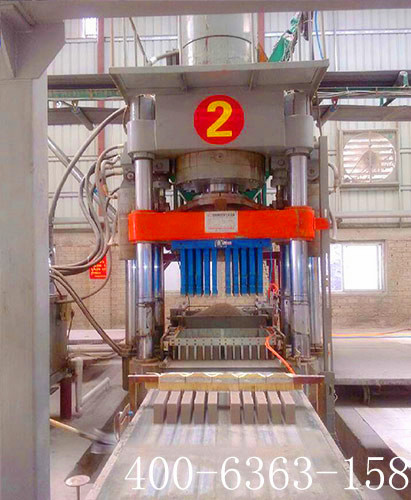 全自動液壓磚機(jī)